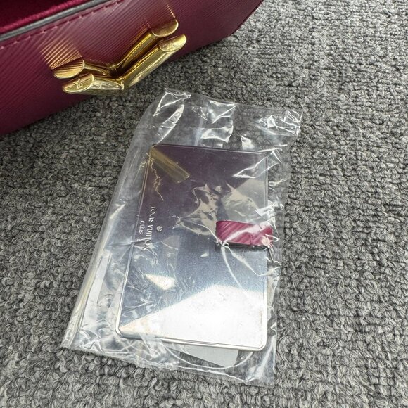 Louis Vuitton Twist Leather Shoulder Bag fbcco1750-102125 - Picture 16 of 16